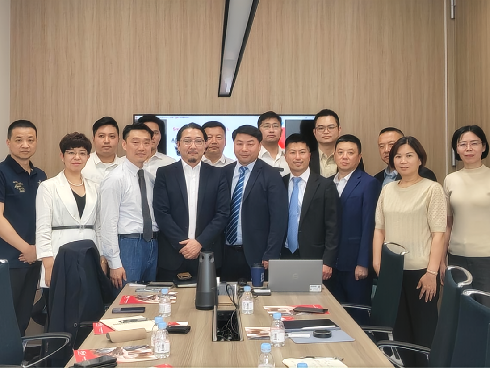 访问：钟渭平率商用车企业访问日本二手车出口企业SBT